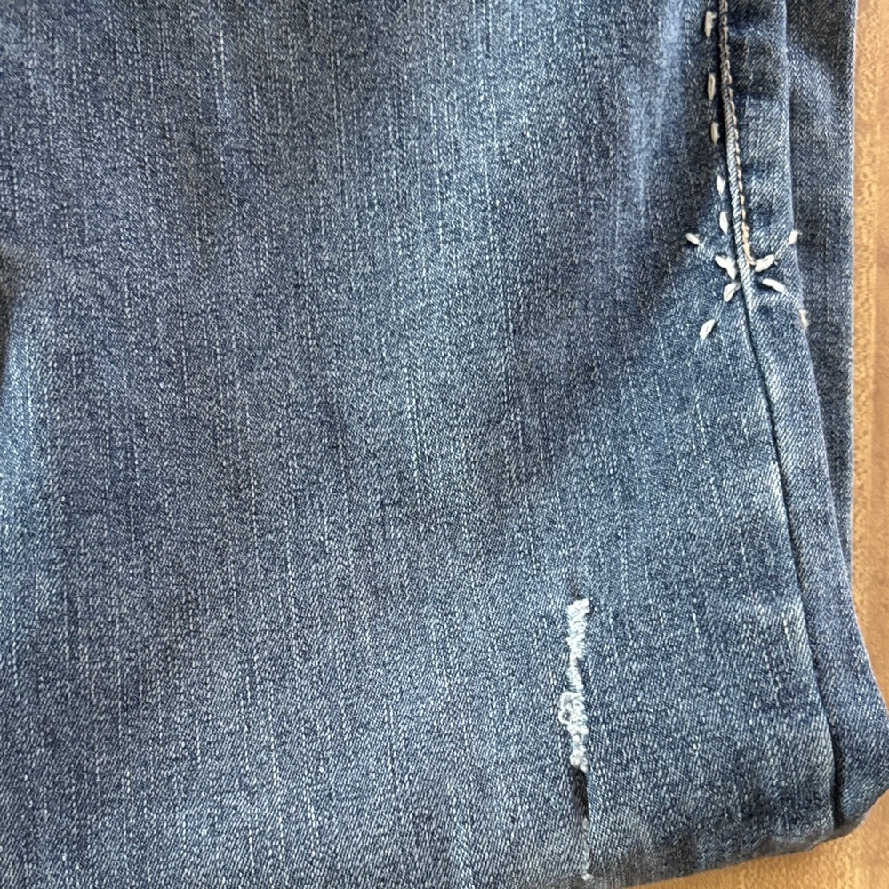 Tyte Jeans Women's Boot Cut in Classic Blue Size 5 EUC Distressed - Picture 5 of 10
